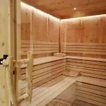 Alpina Hotel 4*
