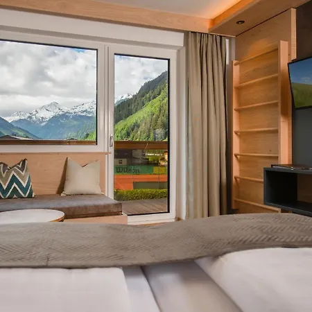 Alpina Hotel
