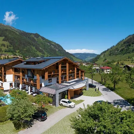 Alpina Hotel Rauris