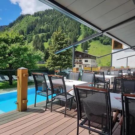 Alpina Hotel