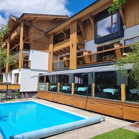 Hotel Alpina