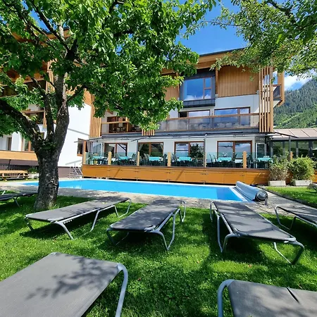 Hotel Alpina
