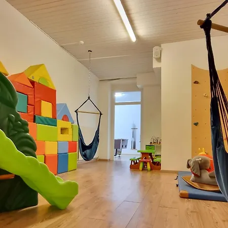 Hotel Alpina 4*