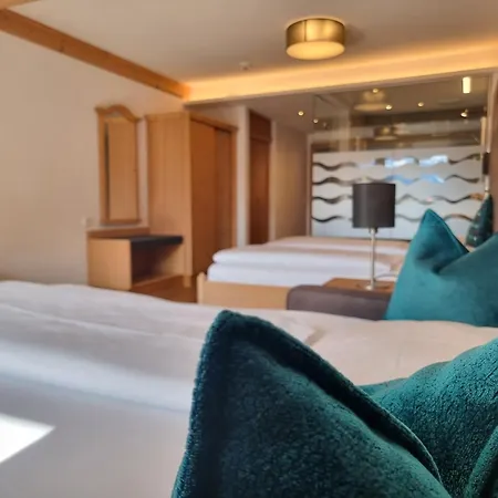 Hotel Alpina