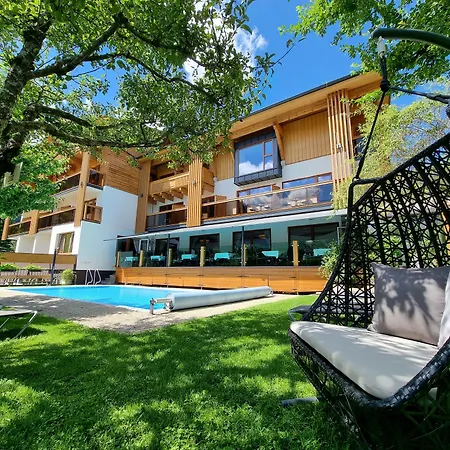 Alpina Hotel