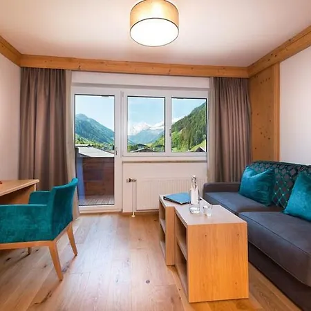 Alpina Hotel 4*