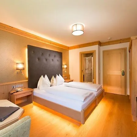 Szálloda Alpina 4*