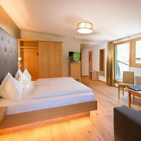 Alpina Hotel