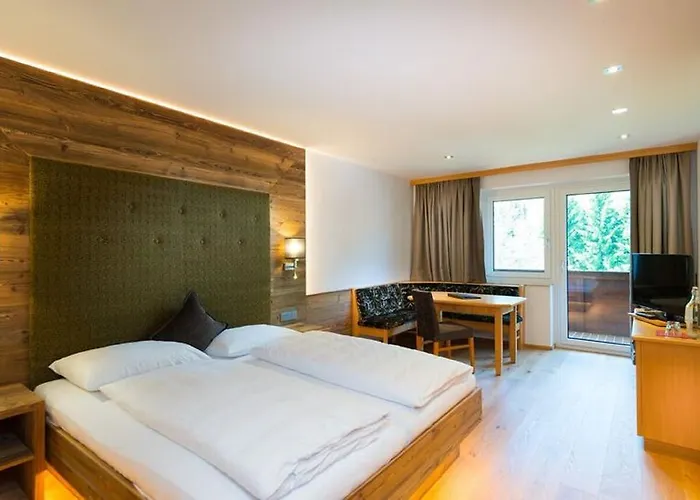 ألبينا فندق راوريس