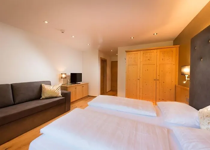 ألبينا 4* راوريس